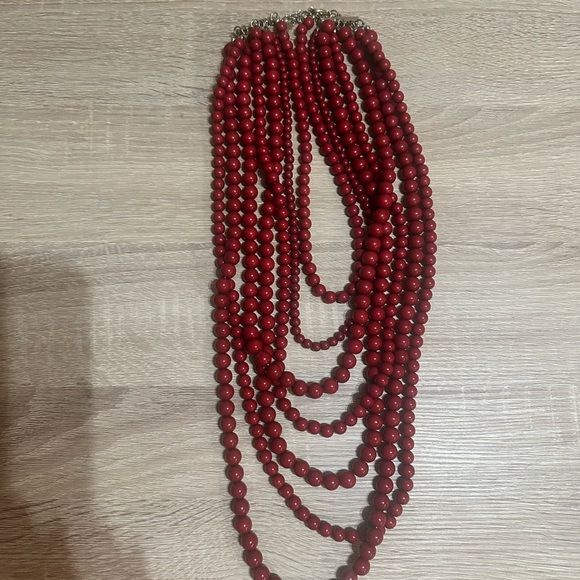 Elegant Red Beaded Necklace - Picture 6 of 6